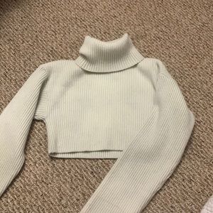 White cropped turtle neck sweater